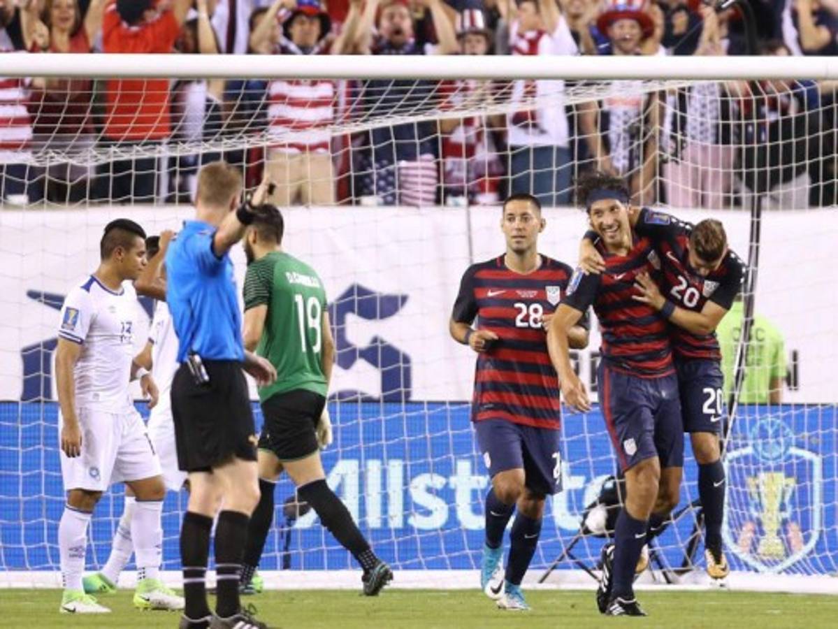 EEUU vence 2-0 a El Salvador y enfrentará a Costa Rica en semifinal de la Copa Oro