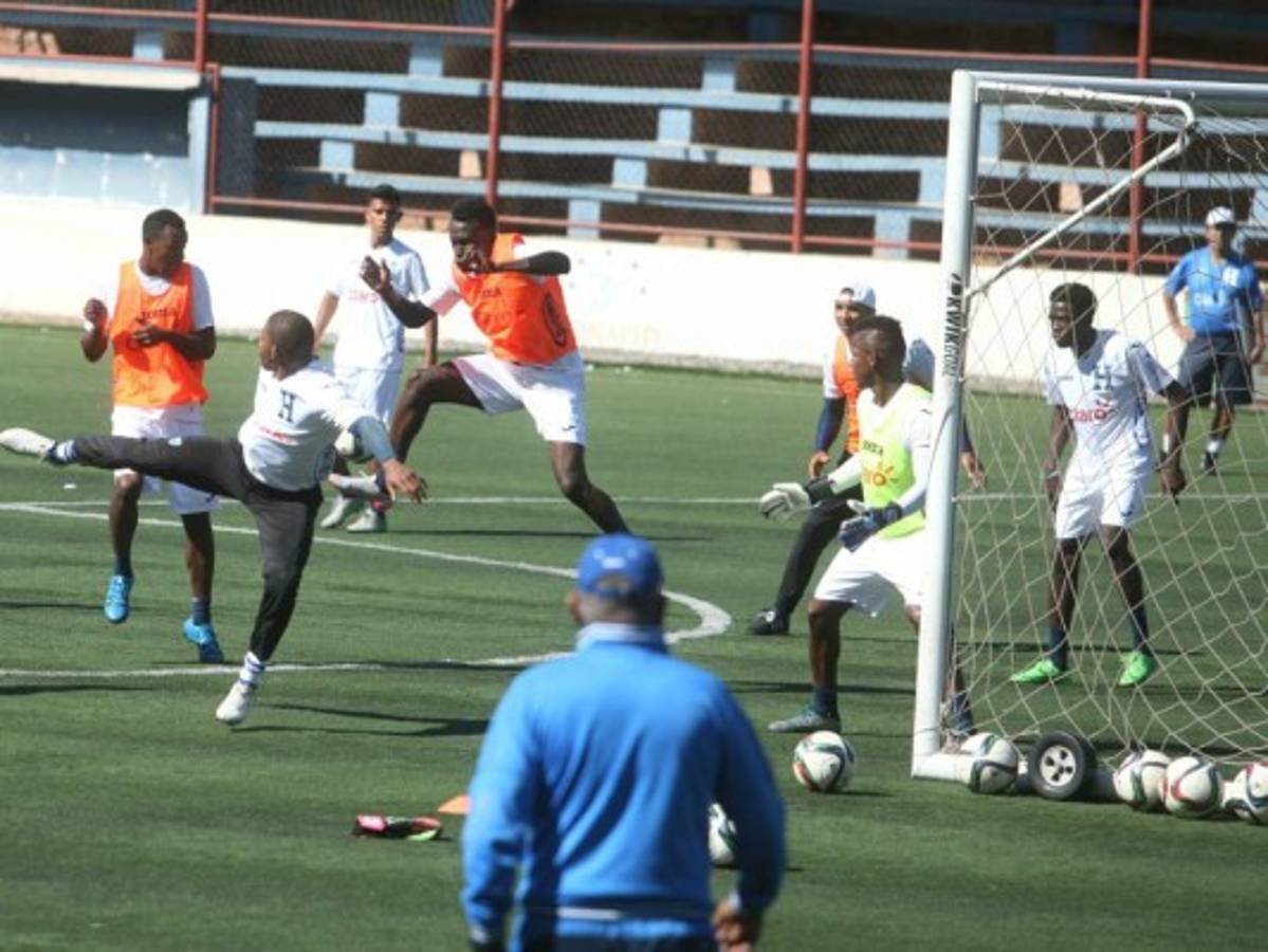 DT de Honduras: Lo de Chile no sé de dónde salió, hay que esperar a ver qué dicen