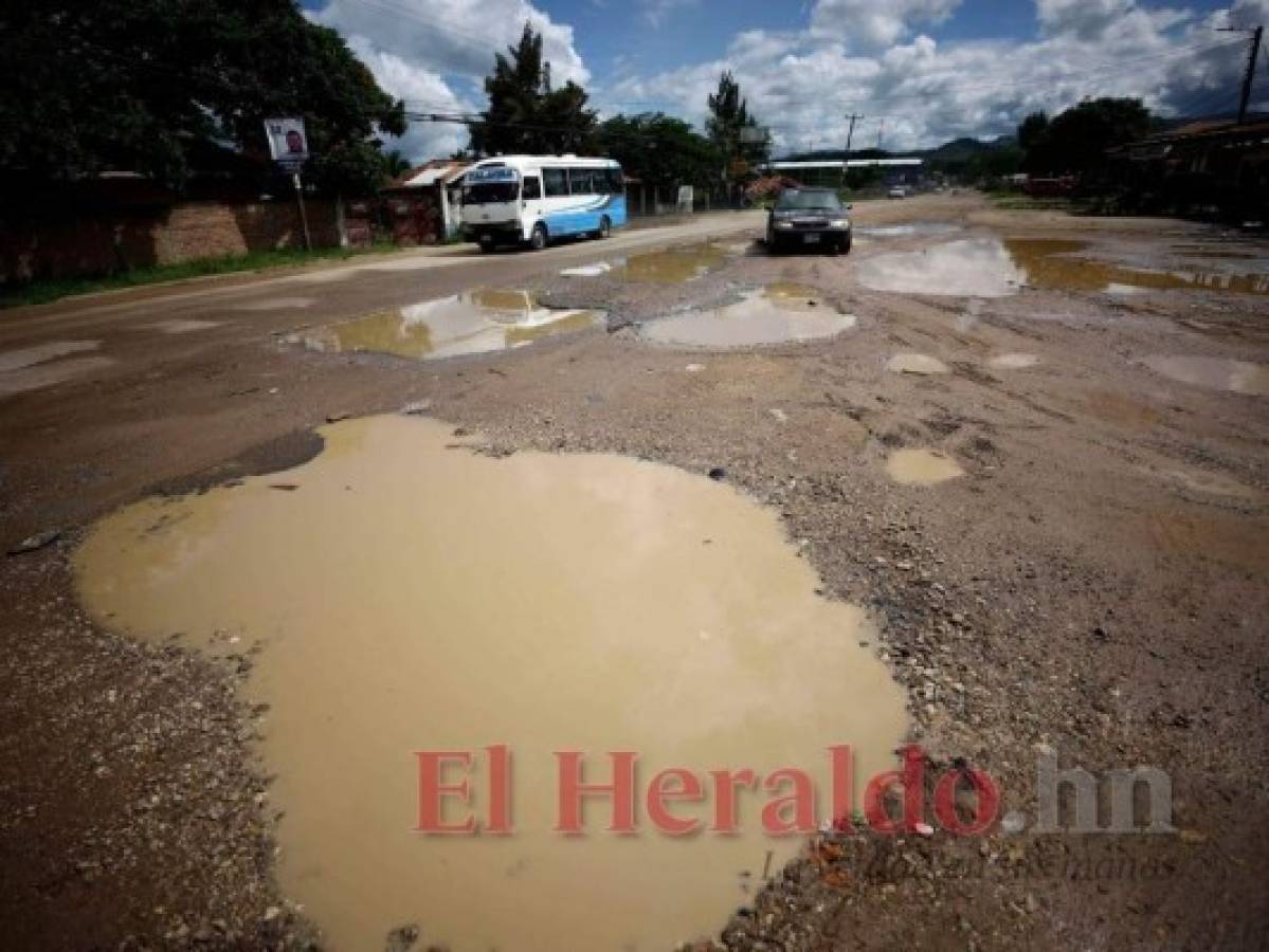 Los ingresos tributarios deberían de generar obras de infraestructura, que según ellos, no llegan. Foto: Emilio Flores/El Heraldo