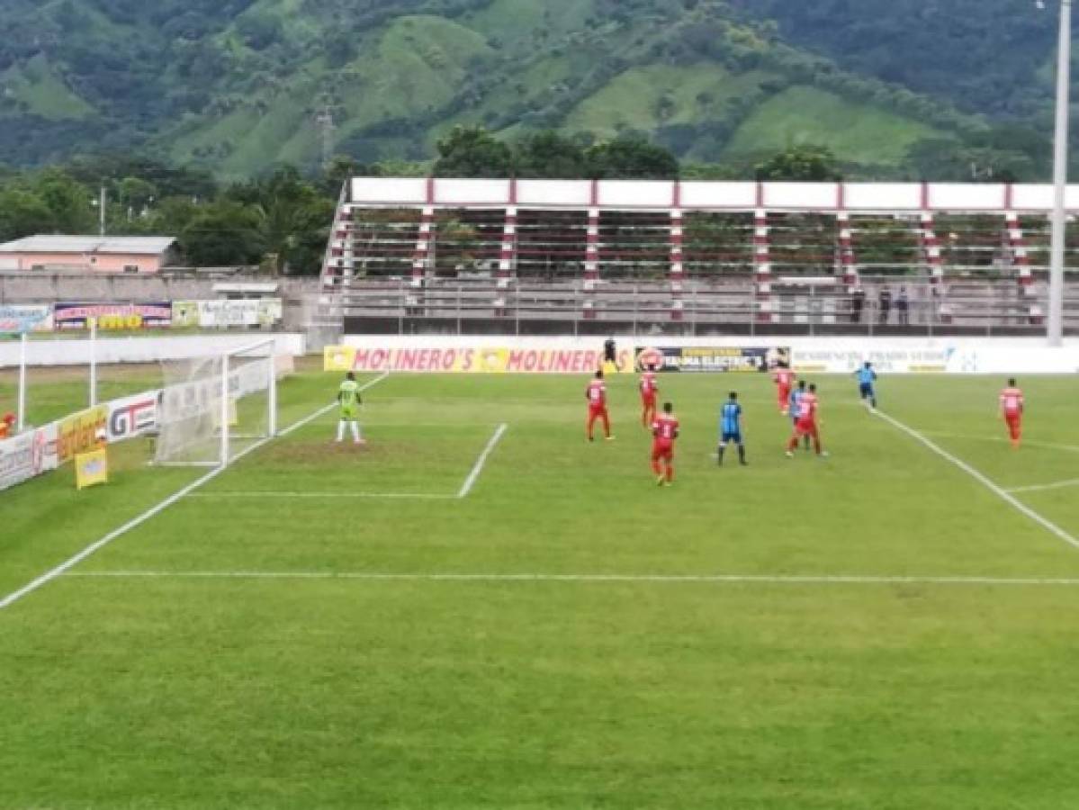 Real Sociedad y Real de Minas empatan en un aburrido 0-0