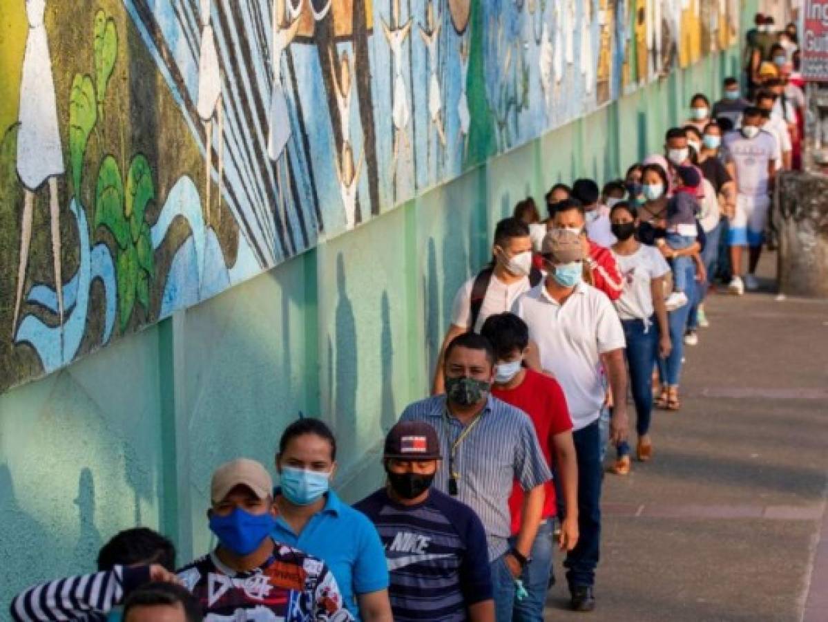 Ecuador: Cierran casillas de balotaje que busca nuevo presidente&nbsp;&nbsp;