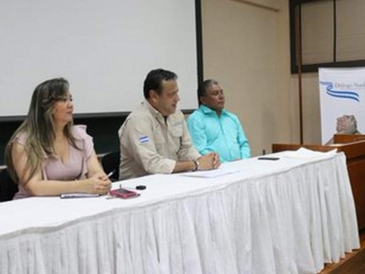 Honduras: Presentan las propuestas para sector Educación