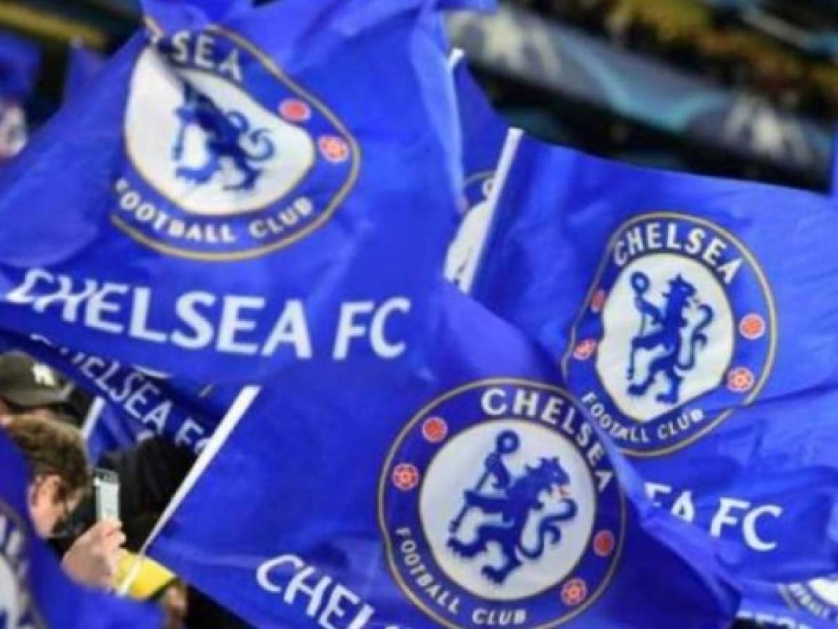 Chelsea expulsa de por vida a uno de sus aficionados por racismo