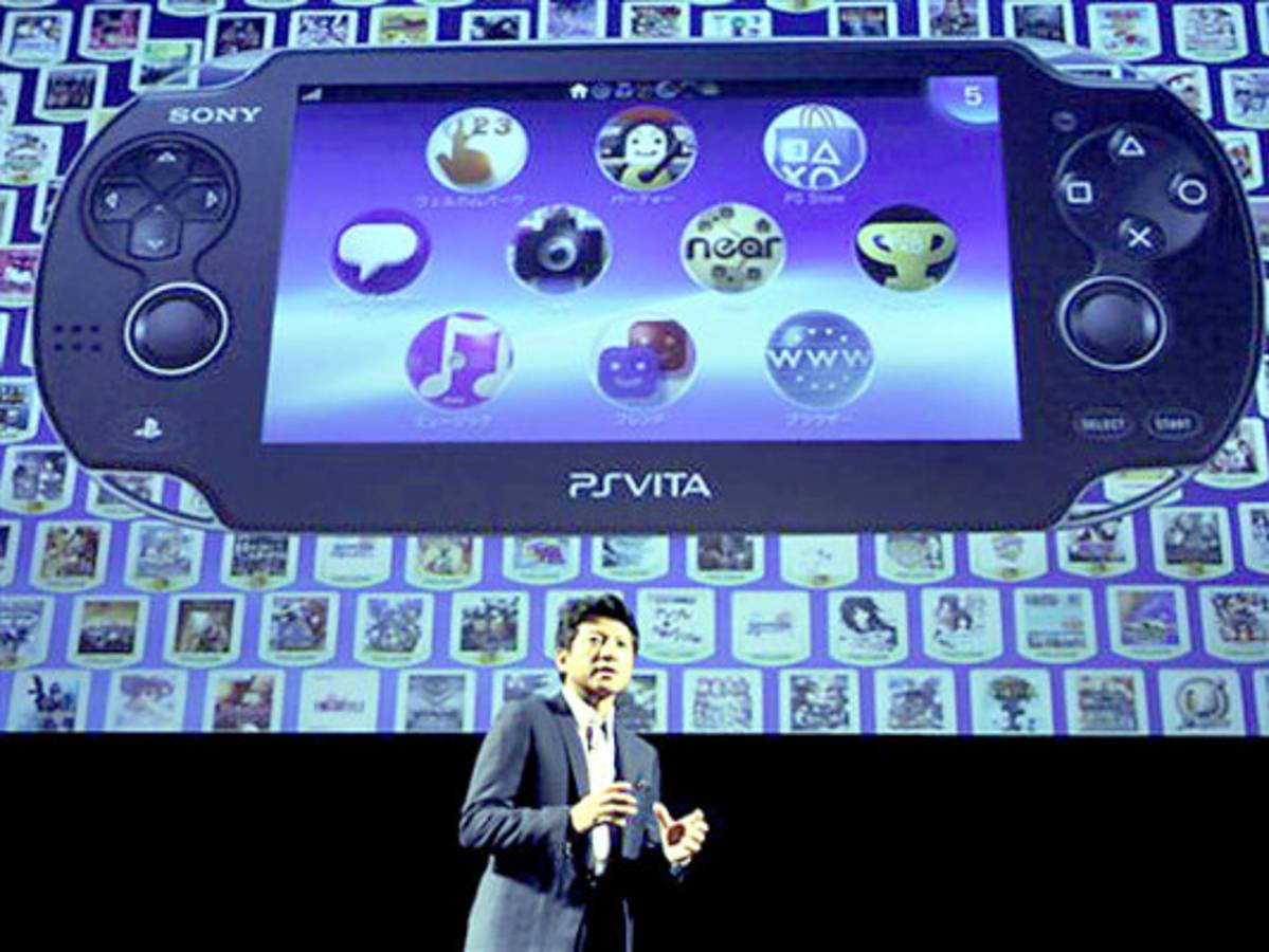 Sony lanza la consola portátil PlayStation Vita