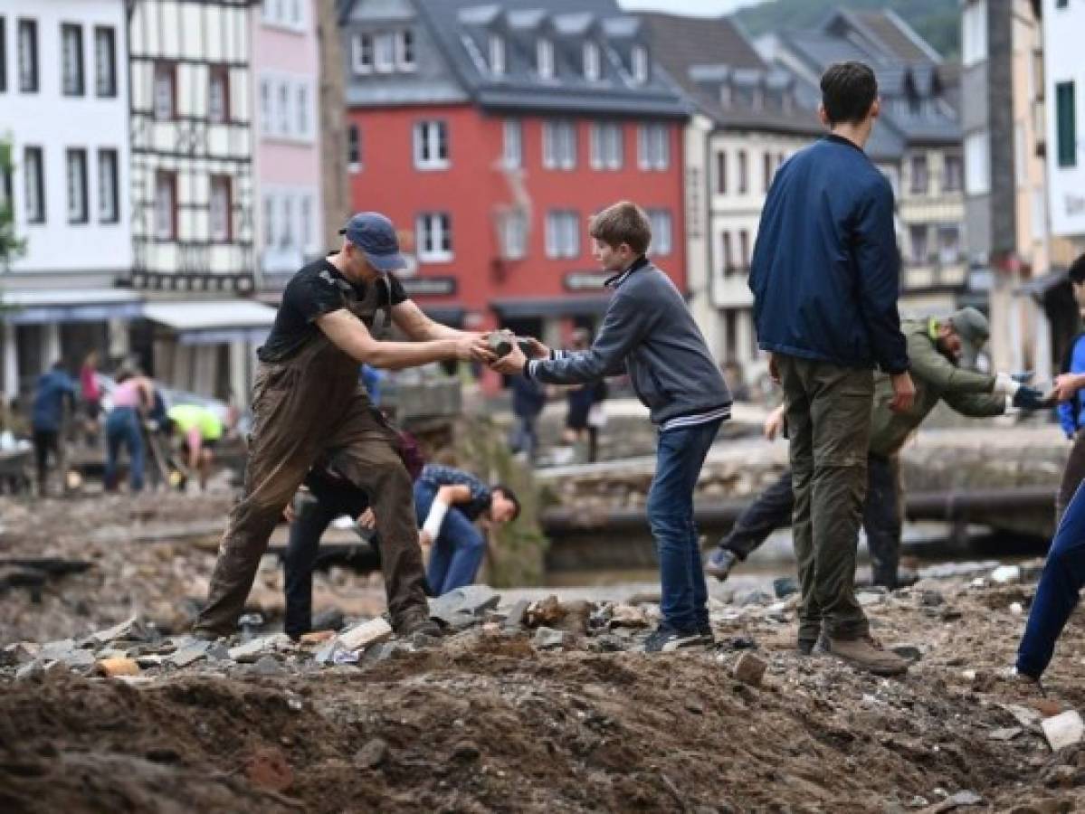 VIDEOS: Los impactantes rescates en medio de inundaciones en Bélgica y Alemania