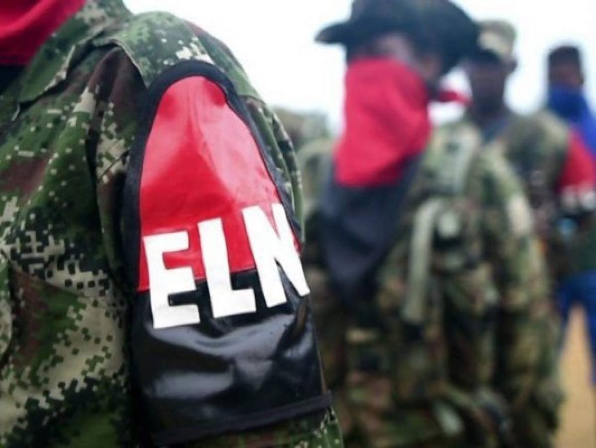 Cinco muertos, entre ellos una niña, en una masacre atribuida al ELN en Colombia