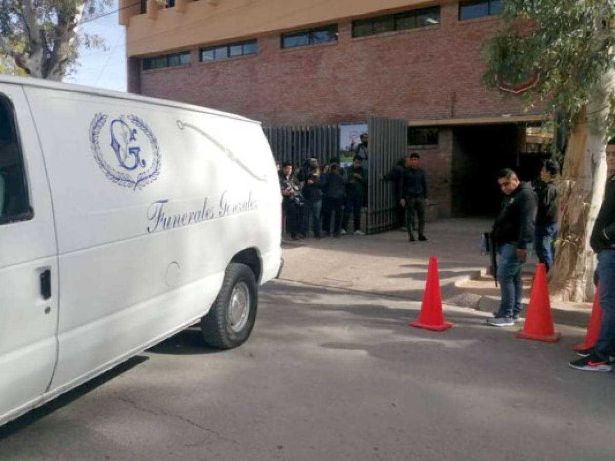 Hermetismo y dolor en funerales de víctimas de tiroteo en el Colegio Cervantes de Torreón