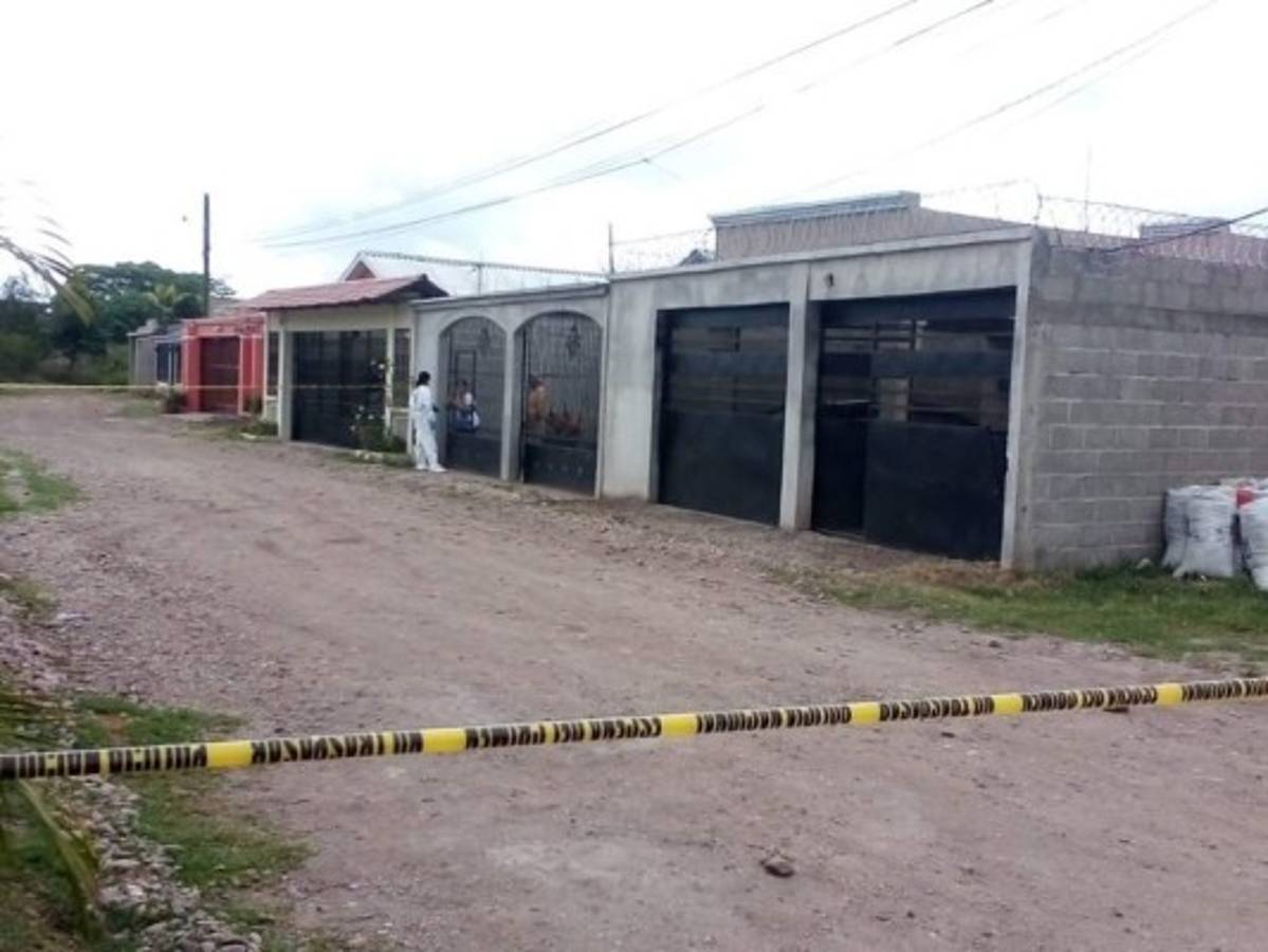 En el interior de esta vivienda ocurrió el violento crimen de las dos jóvenes.