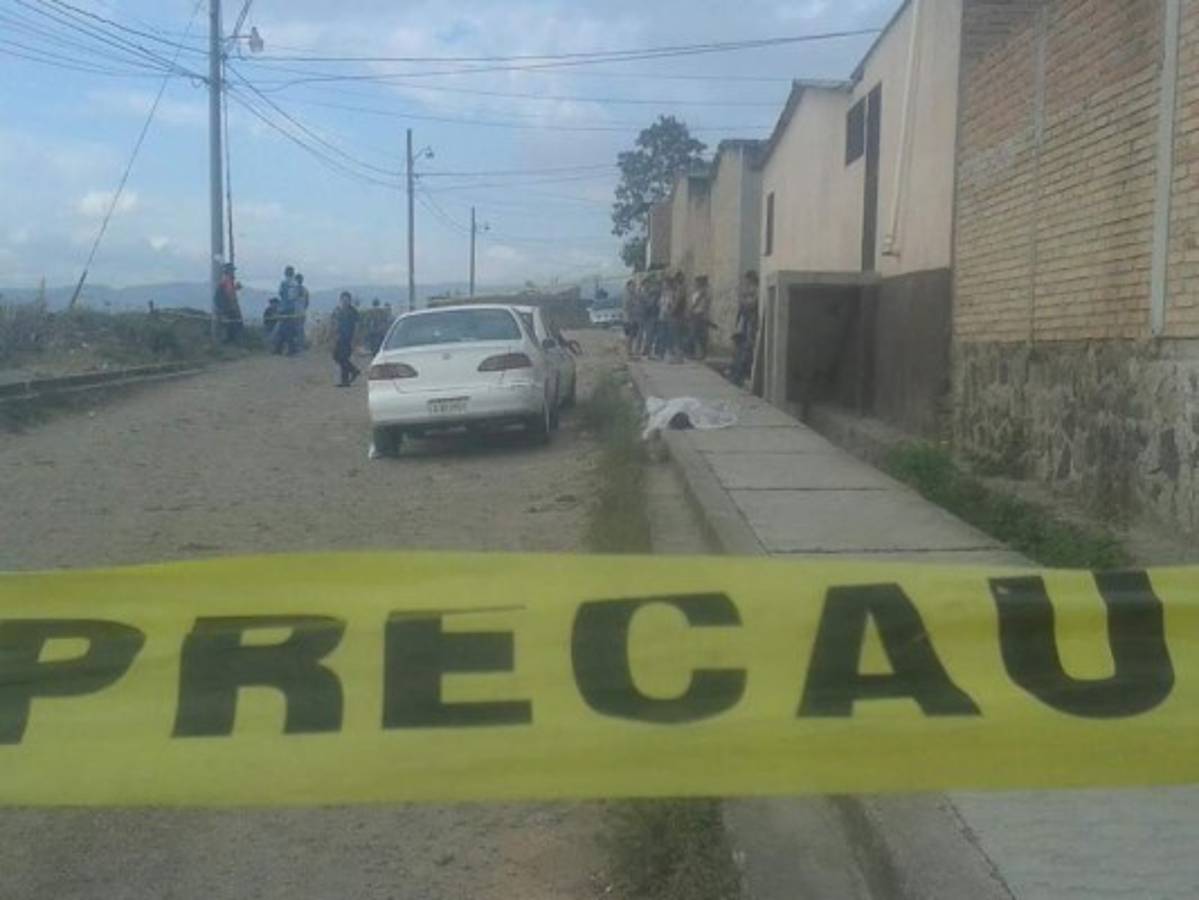 Matan a comerciante y hieren a su hija en la Cerro Grande