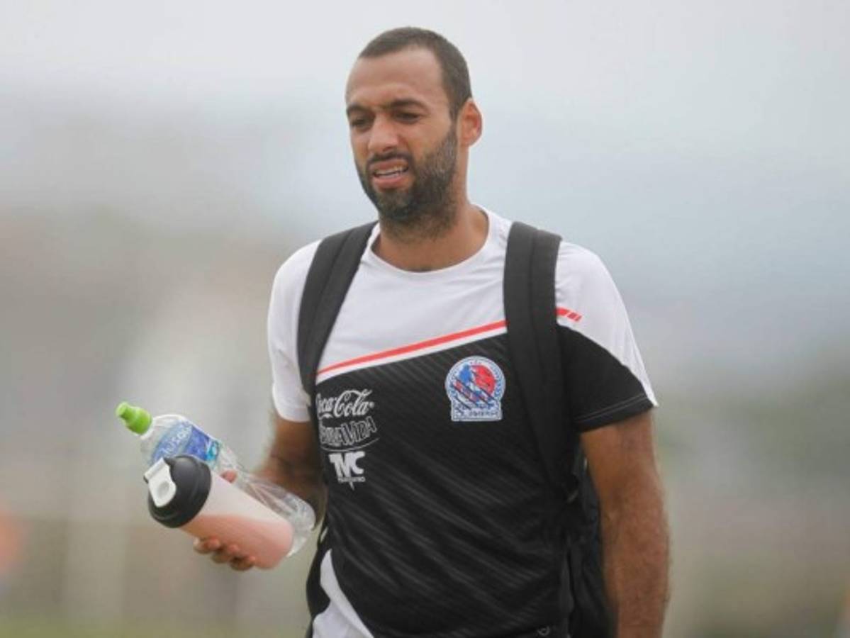 Vargas: Aunque esté la ausencia de Fabio tenemos que poner el pecho y ya