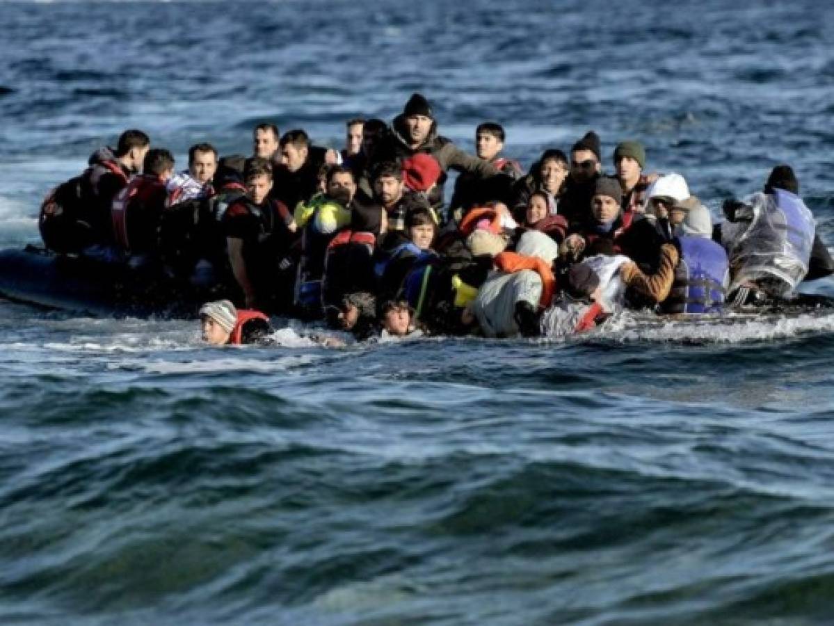 Rumanía: rescatan a 66 migrantes en un barco en el Mar Negro