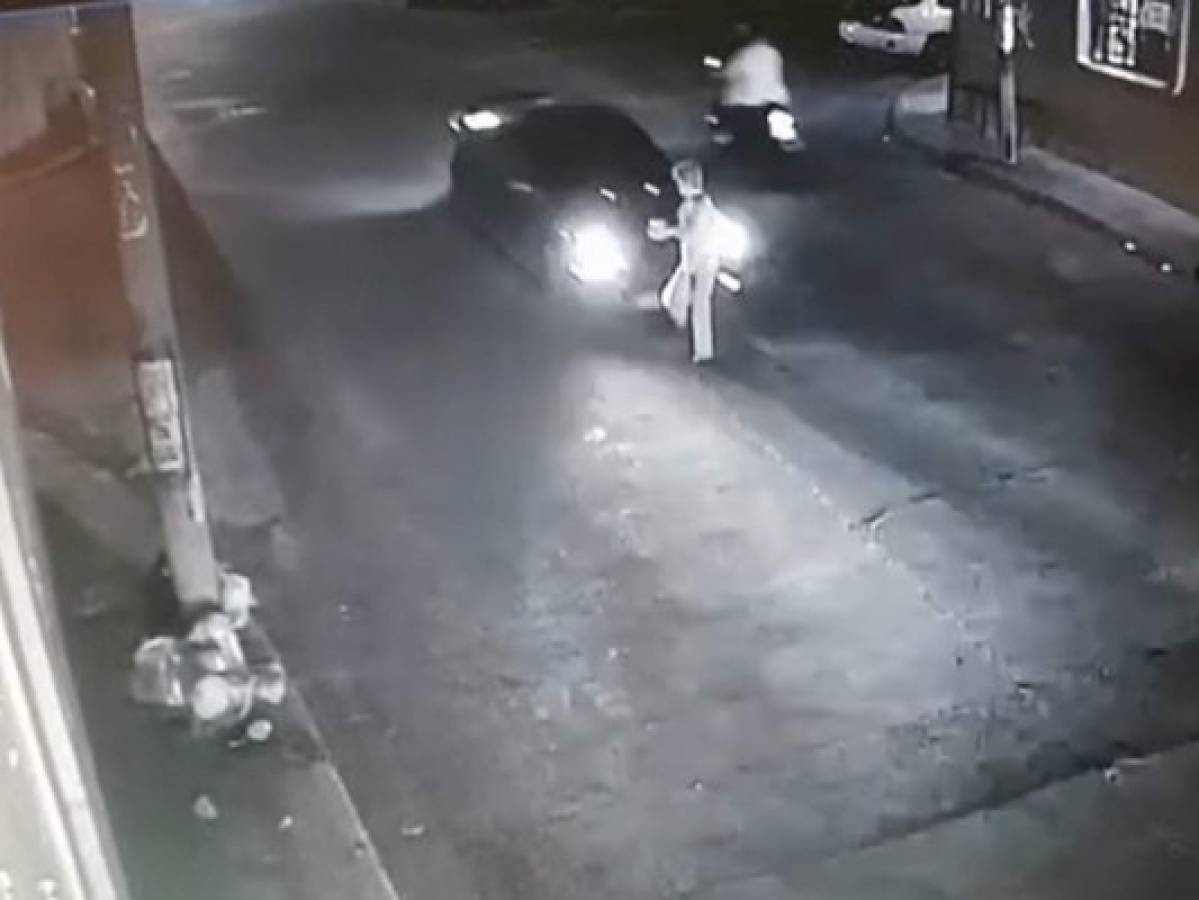 VIDEO: Buscan a conductor que atropelló a mujer de 85 años y se dio a la fuga en Tegucigalpa