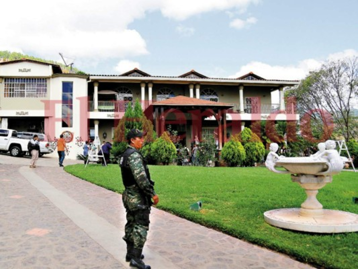 El expresidente Porfirio Lobo Sosa entregará bienes a la Oficina Administradora de Bienes Incautados