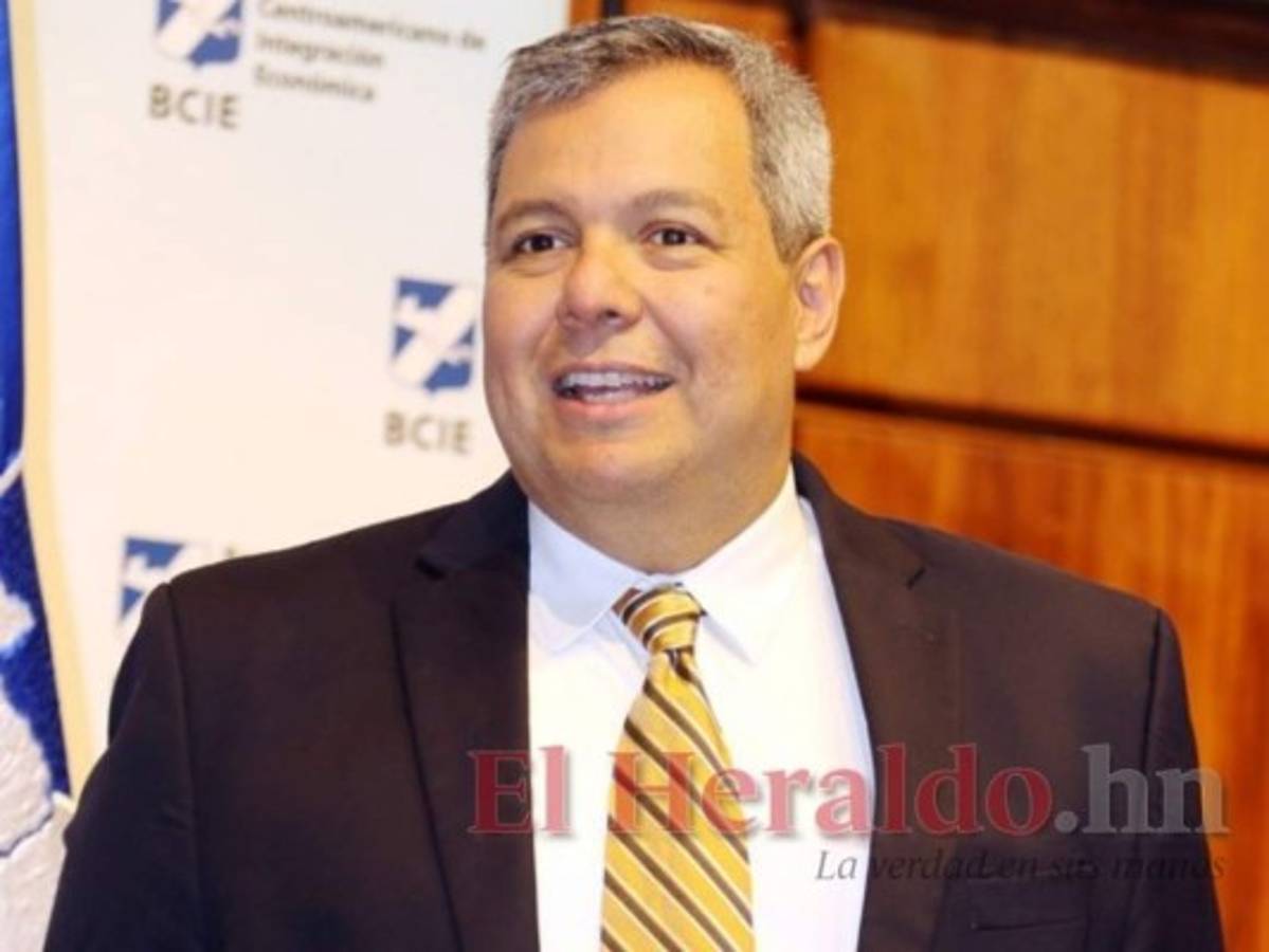 Presidente del BCIE, Dante Mossi: 'Se requiere la voluntad política de hacer las cosas correctas'