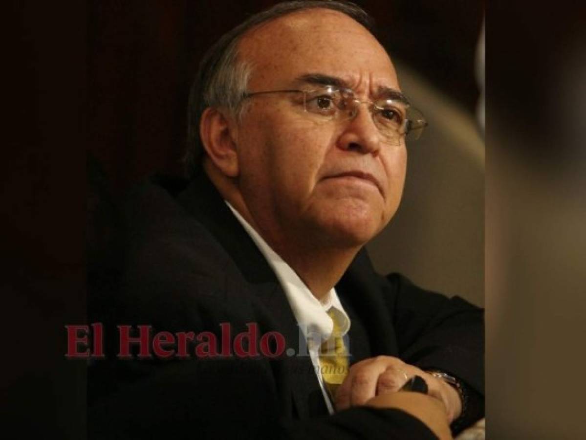 'Nueva Ley del Sistema de Salud debe llegar consensuada': Denis Castro Bobadilla