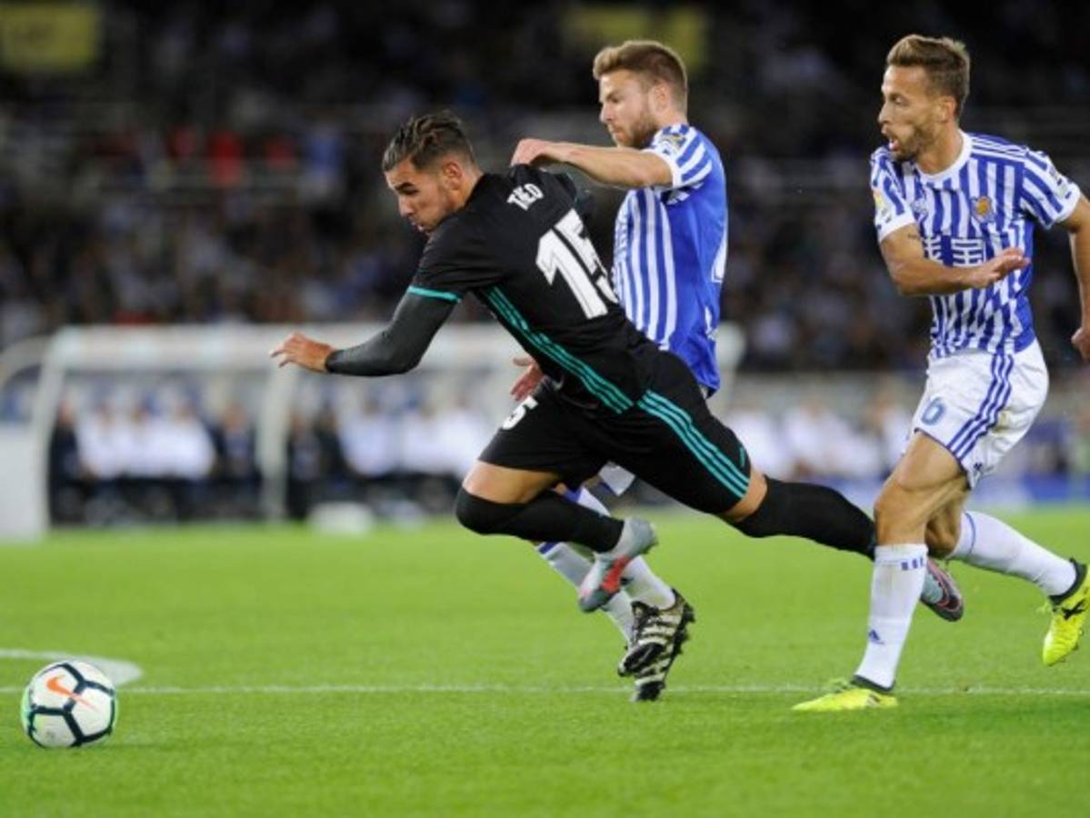 Real Madrid impide que el Barcelona se escape e iguala al Santos de Pelé