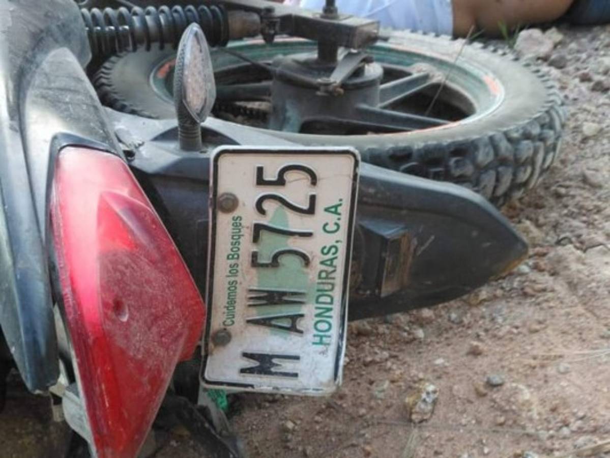 Dos muertos deja aparatoso accidente de moto en La Paz