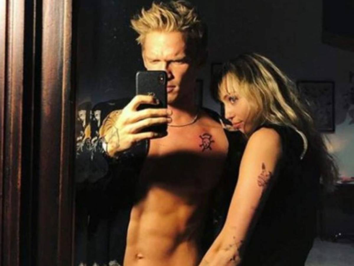 Polémica foto de Miley y Cody al borde de la censura en Instagram
