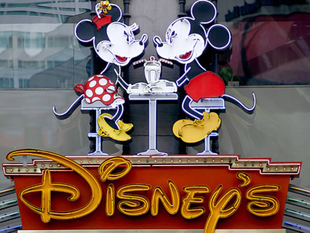 Disney eliminará anuncios comerciales de comida chatarra
