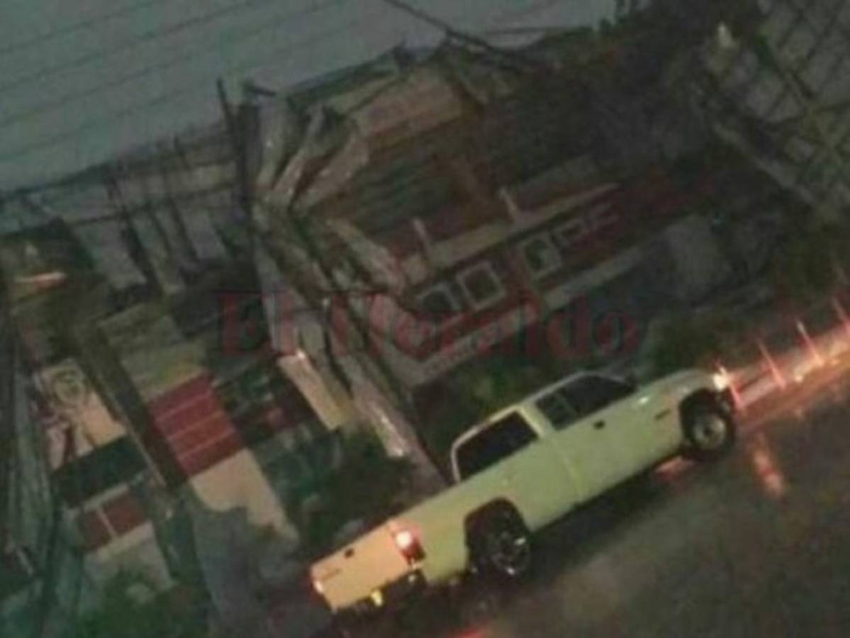 Colapsa techo del estadio Juan Ramón Brevé de Juticalpa tras tormentas en Honduras