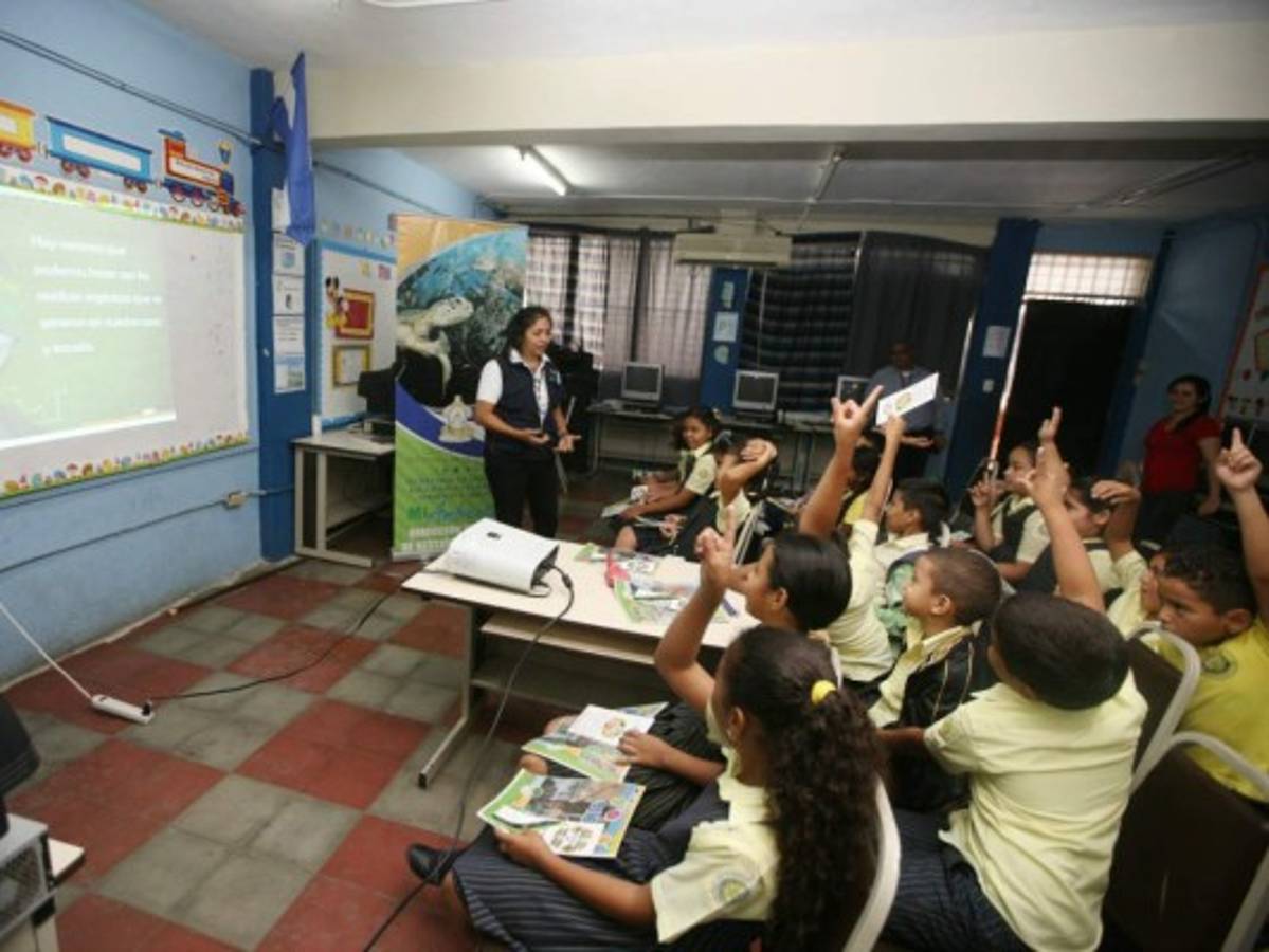 ¡Enhorabuena!, los alumnos del CEB Club Rotario Sur 2 producen abono orgánico