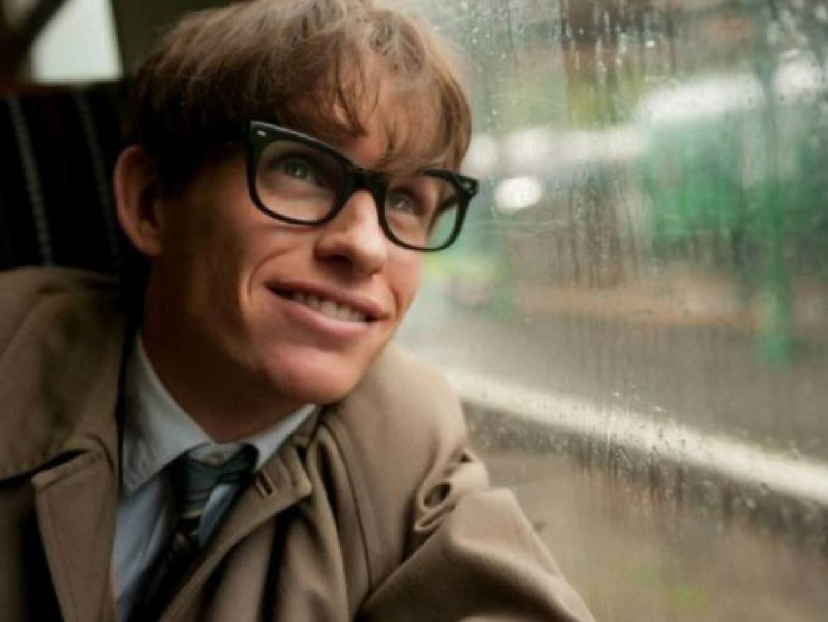 Las películas que retrataron la vida de Stephen Hawking; una lo hizo llorar