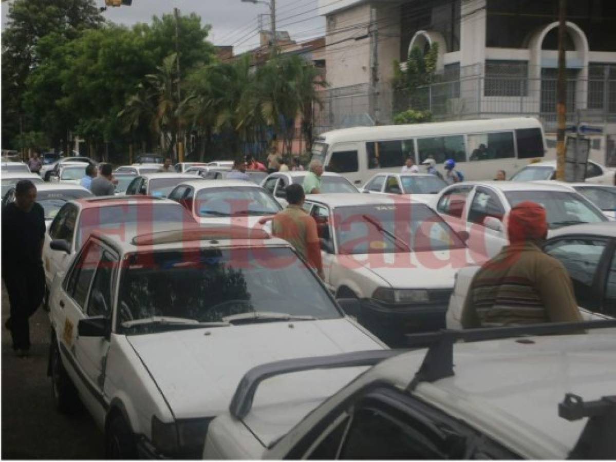 Transportistas hondureños piden incluir en tarifa costos administrativos