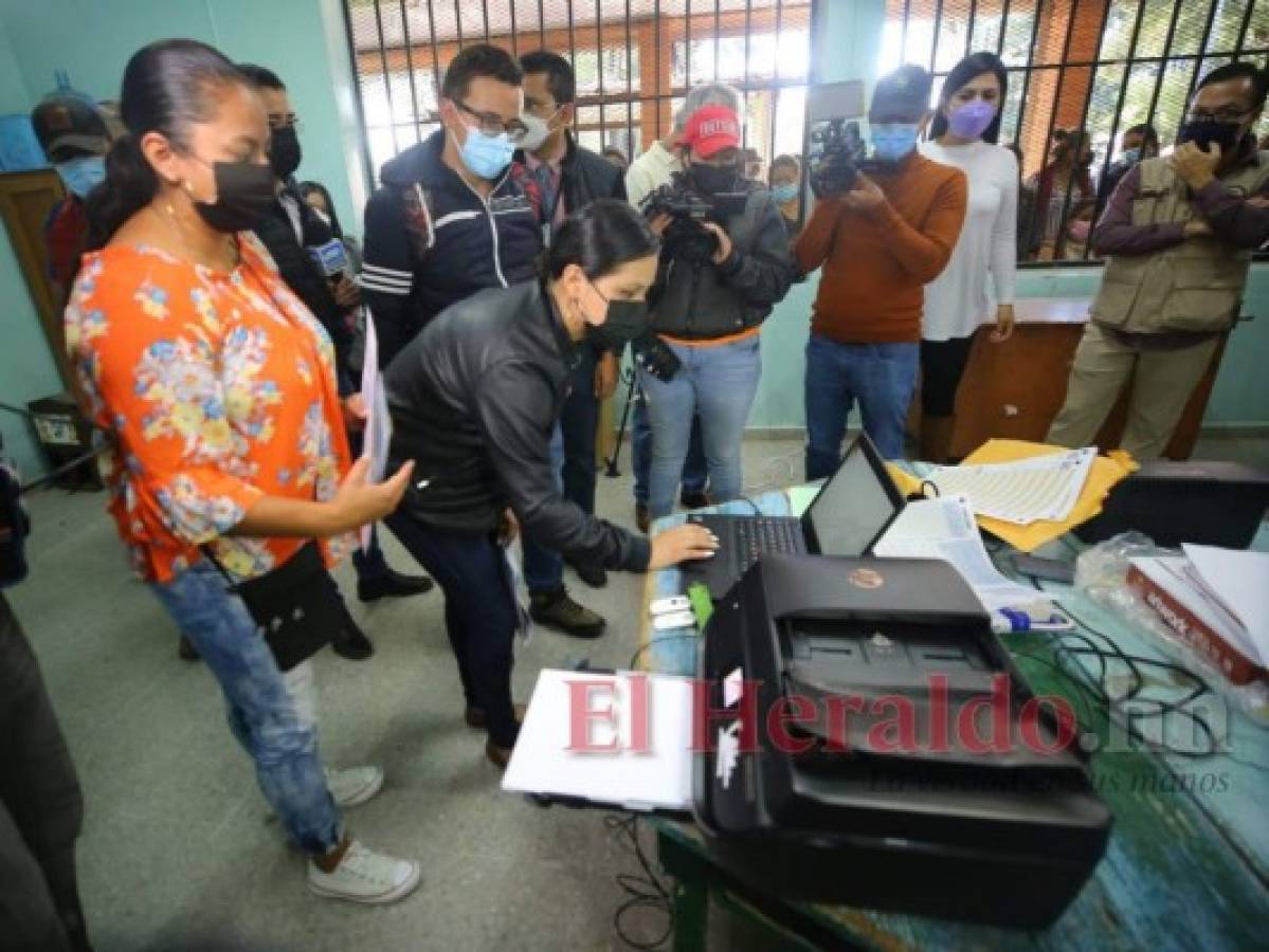 Acciones que conllevan delitos electorales y están contempladas en el Código Penal  