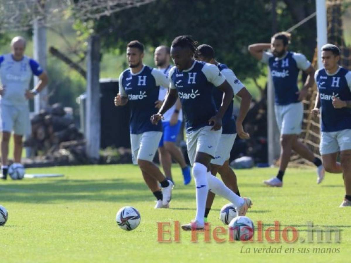 Fabián Coito no da pistas sobre el 11 inicial de Honduras ante México