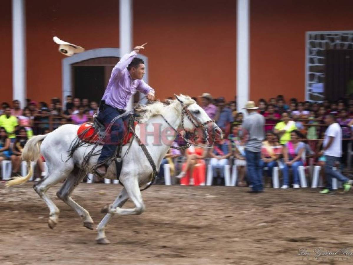 Carreras de cintas, una tradición que nunca muere en Honduras