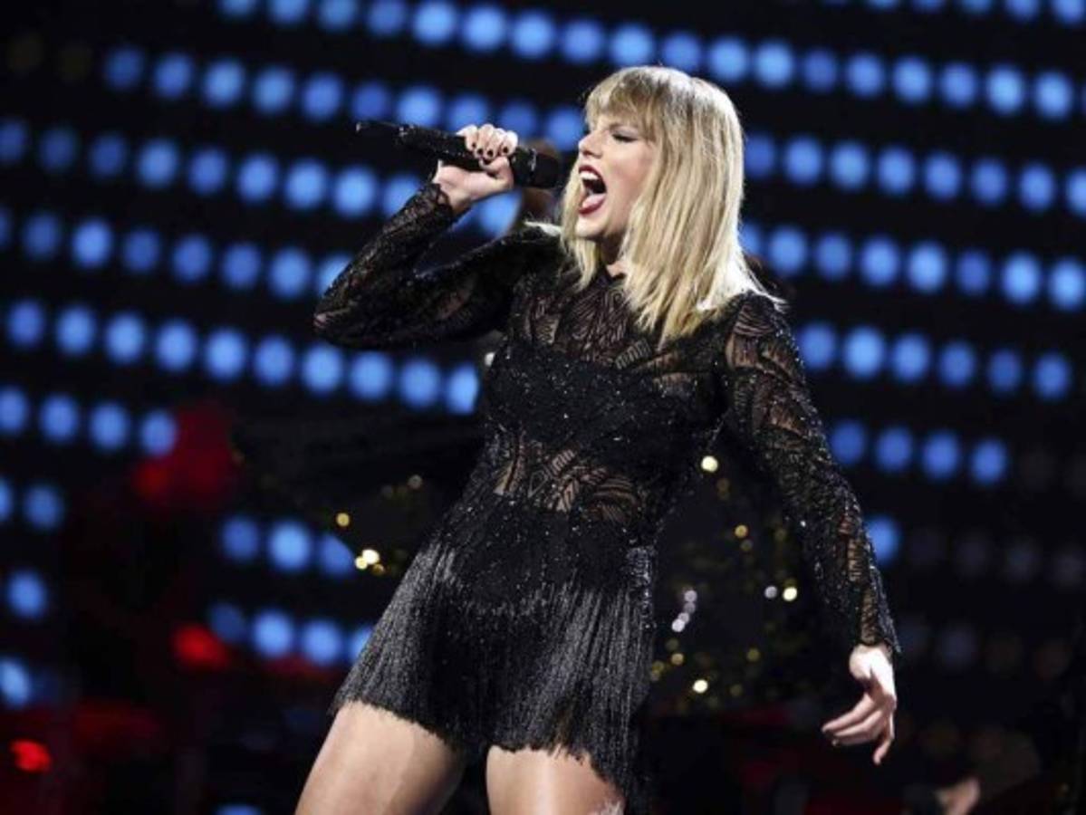 Taylor Swift deja atrás su apariencia angelical y sorprende al dejar poco a la imaginación