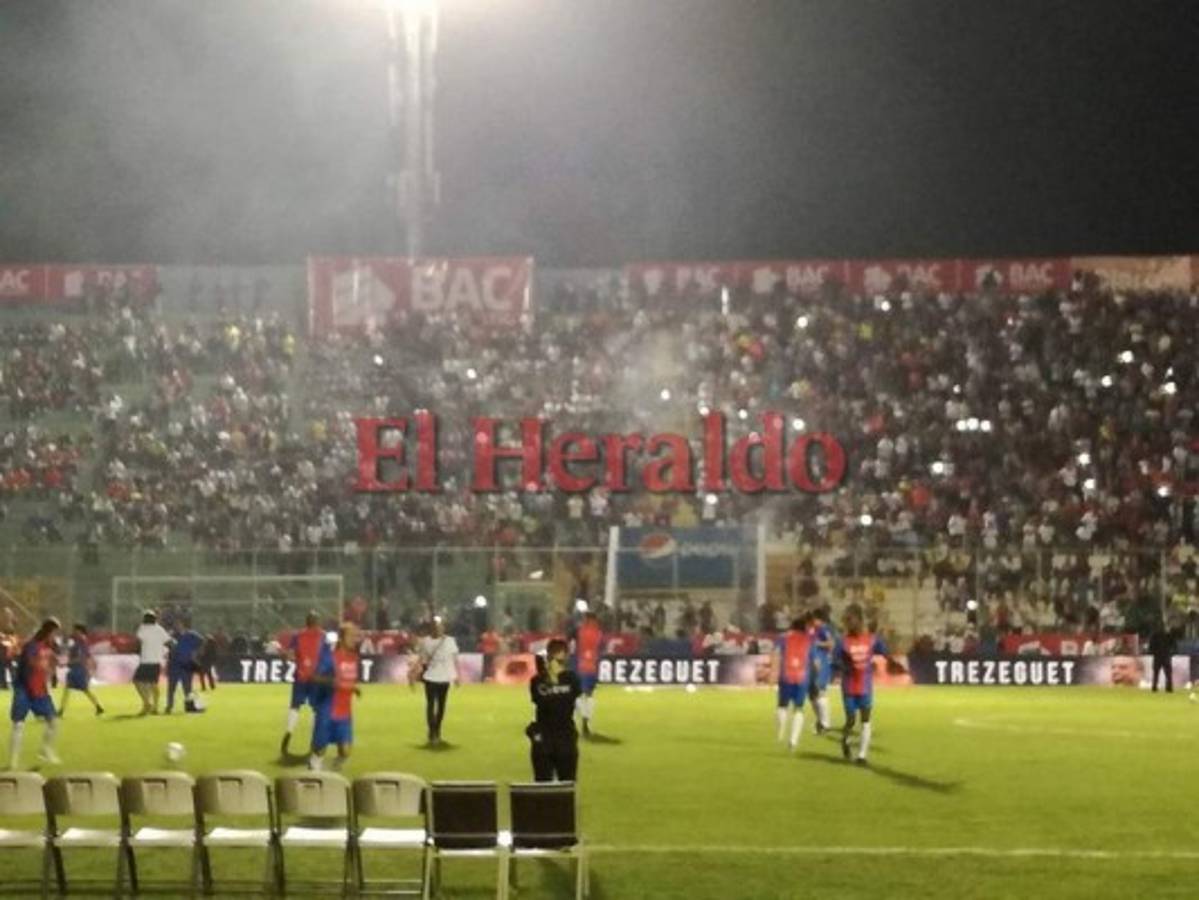 Partido por la paz en Honduras convoca a exestrellas del Barcelona y Real Madrid en el estadio Nacional