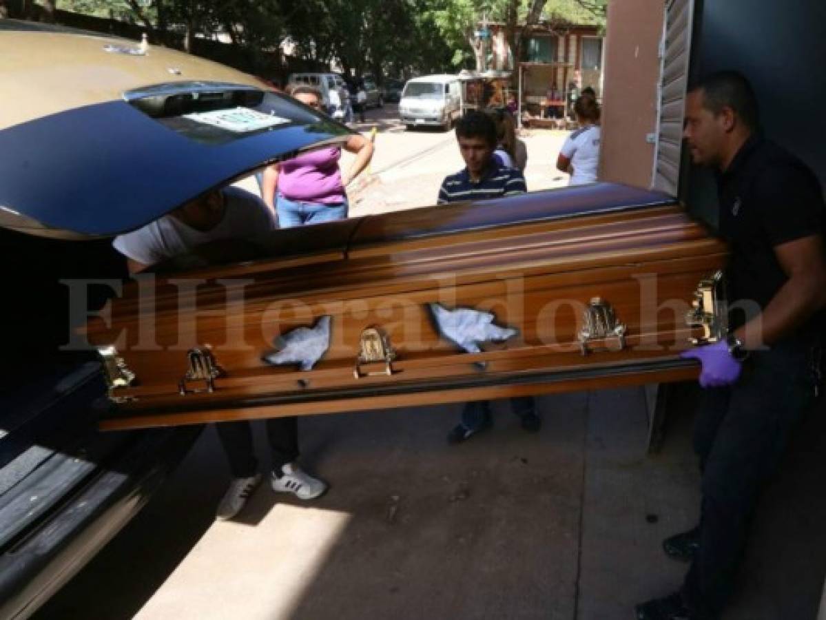 Honduras: Retiran cadáver de una de las víctimas de la masacre en Siguatepeque