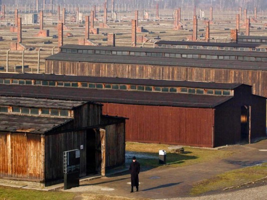 Vandalizan el antiguo campo de exterminio nazi de Auschwitz