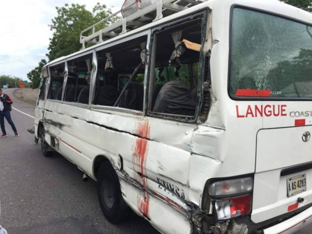 Accidente entre rapidito y camión deja varios heridos en Nacaome 