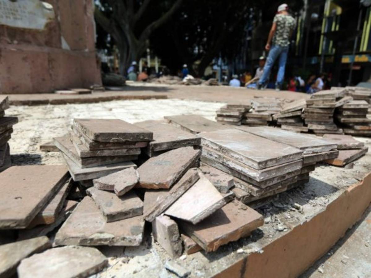 Inician las mejoras del Parque Central