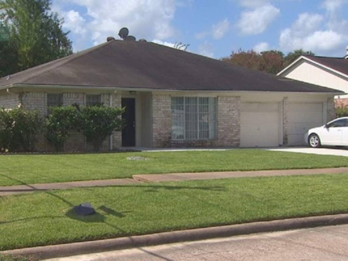 En esta vivienda de la zona 12103 de Creekhurst Drive de Houston vivía la hondureña Iris Teruel Pineda, foto: Redes/El Heraldo.