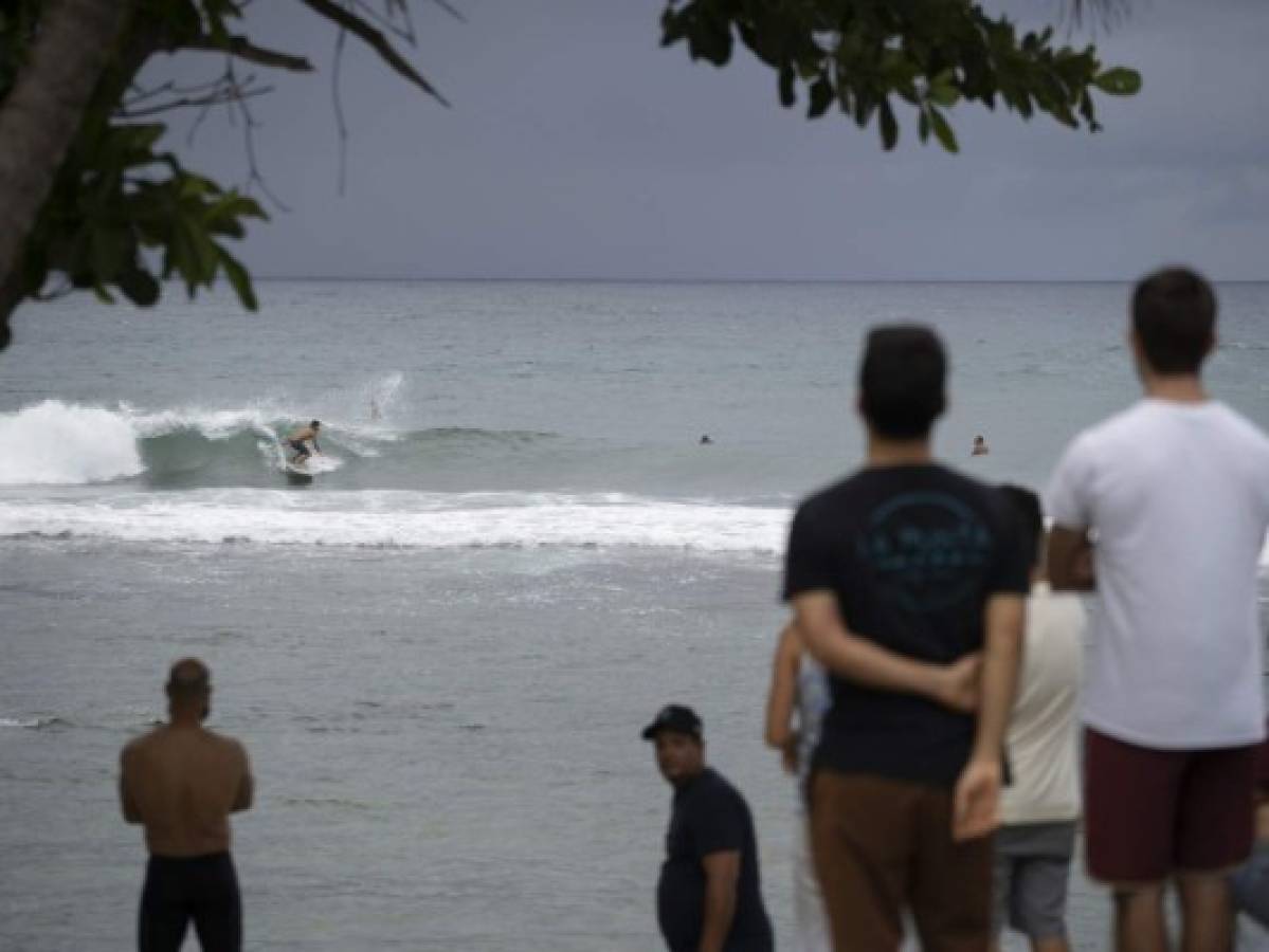 Dorian es casi huracán mientras se acerca a Puerto Rico