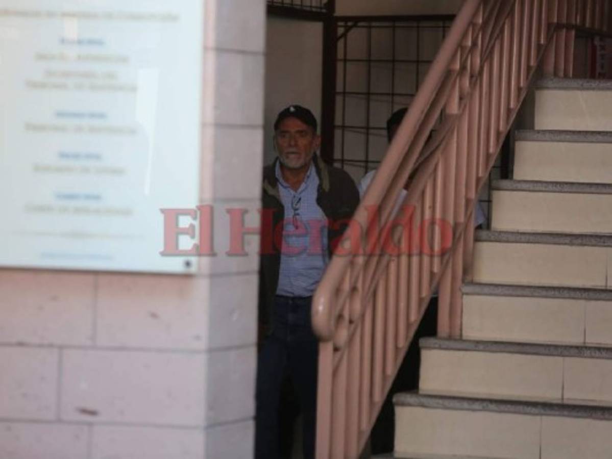 Benjamín Bográn, a su llegada a los Juzgados Anticorrupción. (Fotos: David Romero / EL HERALDO)