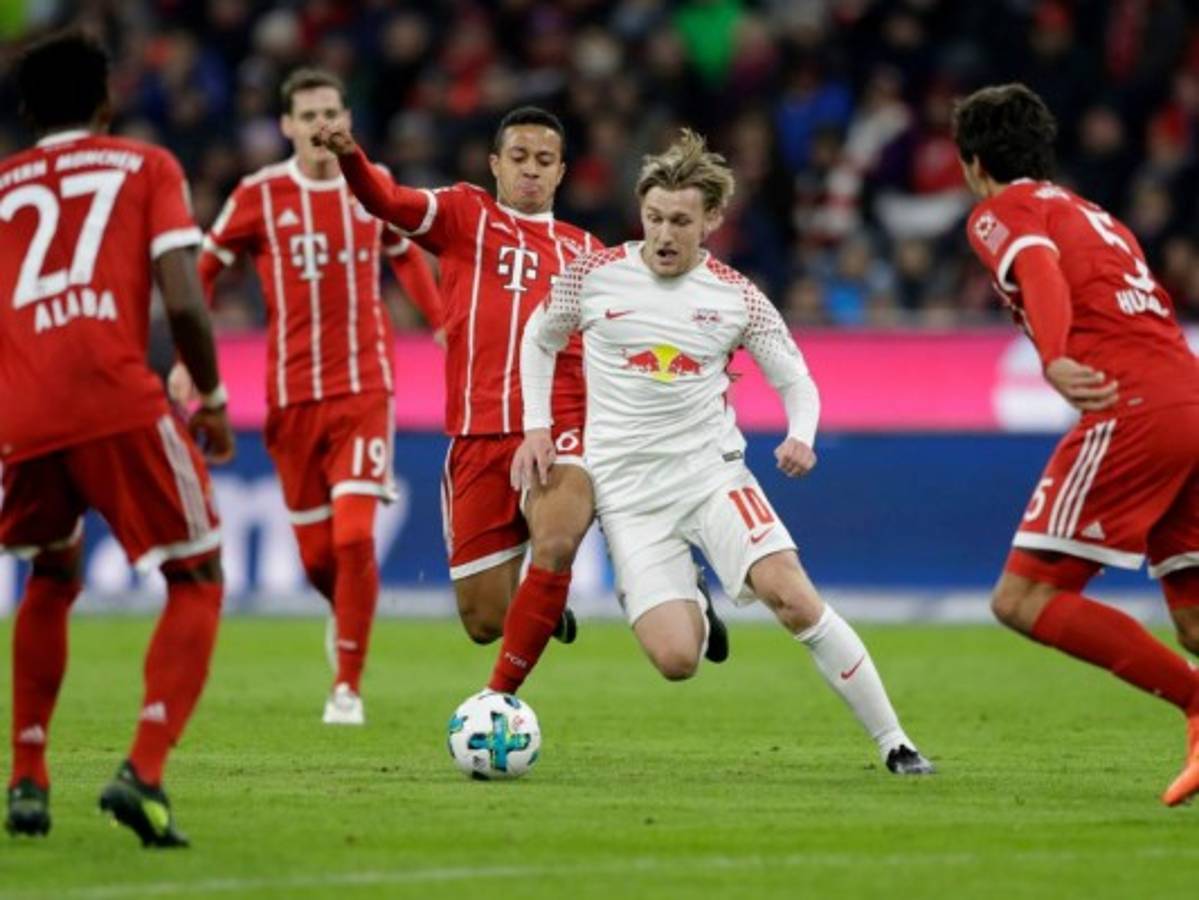 Bayern aprovecha la derrota del Dortmund para quedar líder en solitario&nbsp;&nbsp;