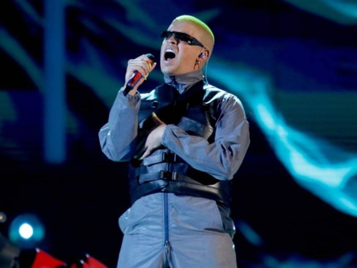Bad Bunny llegará este domingo a los Grammy con dos nominaciones. Foto: AP
