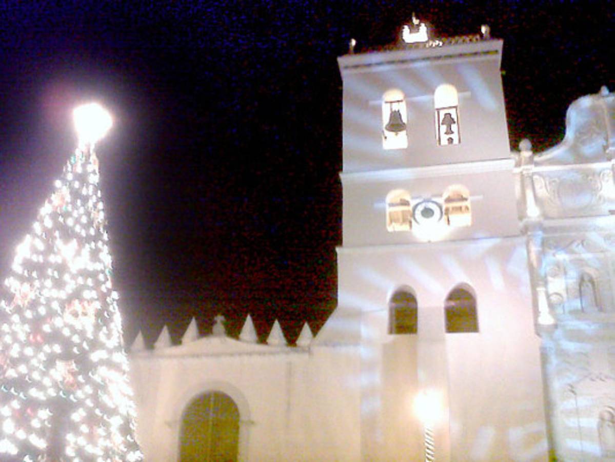 Las doce campanadas en Comayagua marcaron inicio de 2012 en Honduras