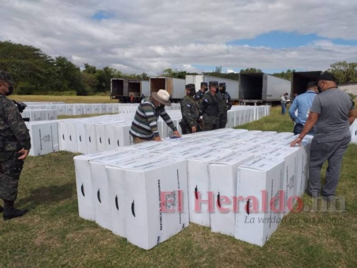 A tres días de comicios generales, así avanza distribución de maletas electorales al interior del país (FOTOS)