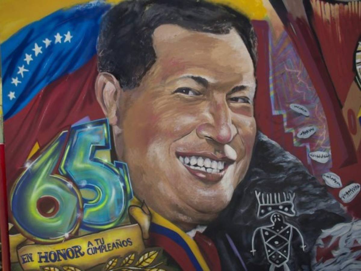 Natalicio de Hugo Chávez y Juan Guaidó divide a los venezolanos