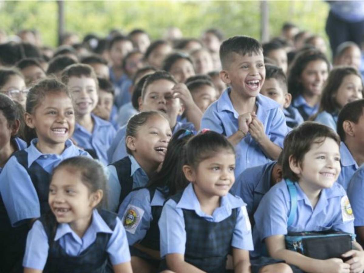 Con magia solidaria inicia la colecta de juguetes para arrancar sonrisas