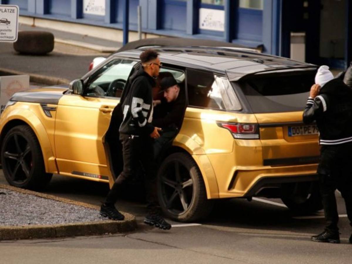 Aubameyang acude al centro de entrenamiento del Arsenal