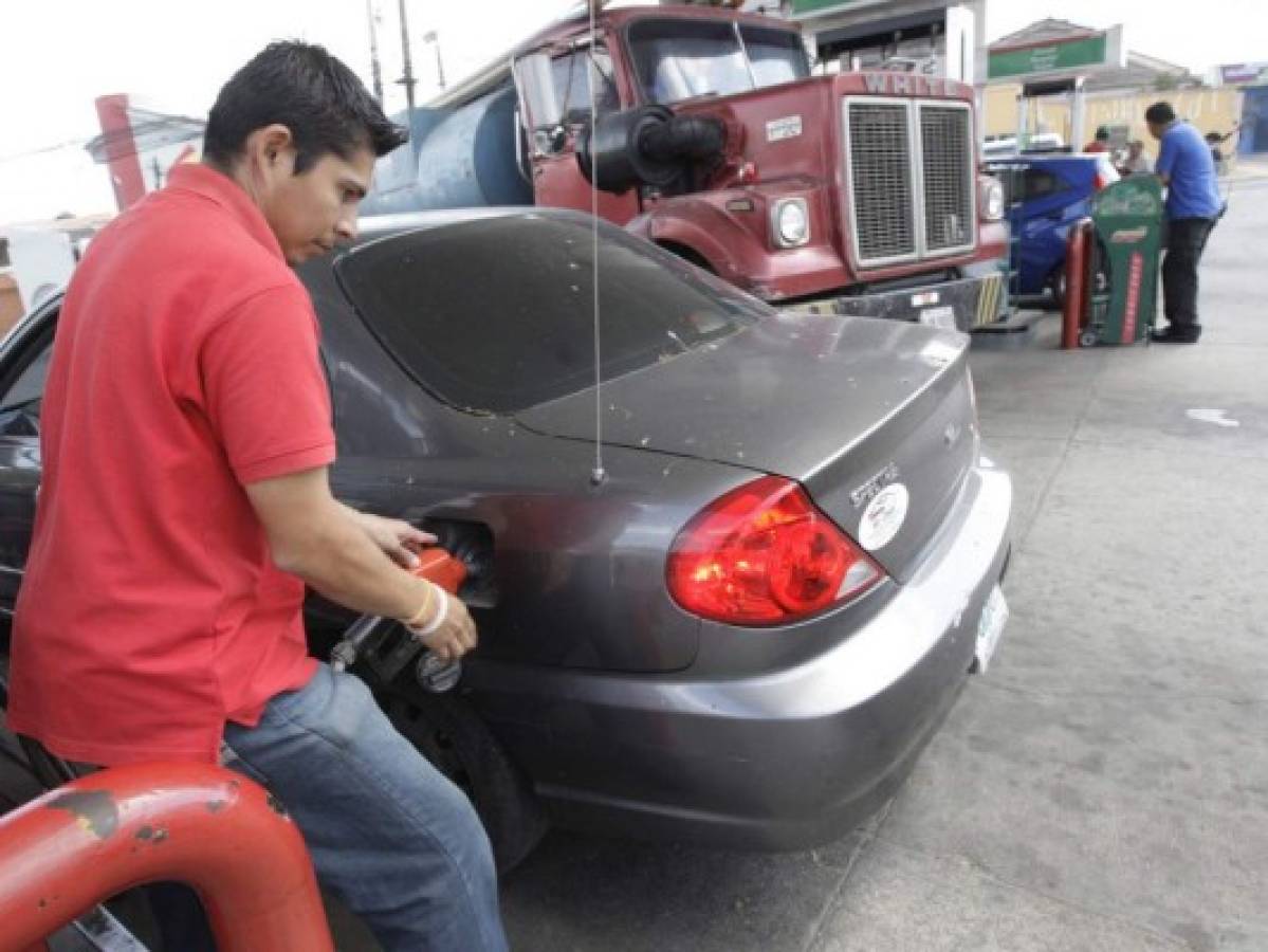 Las gasolinas y el queroseno bajarán de precio este lunes 13 de mayo