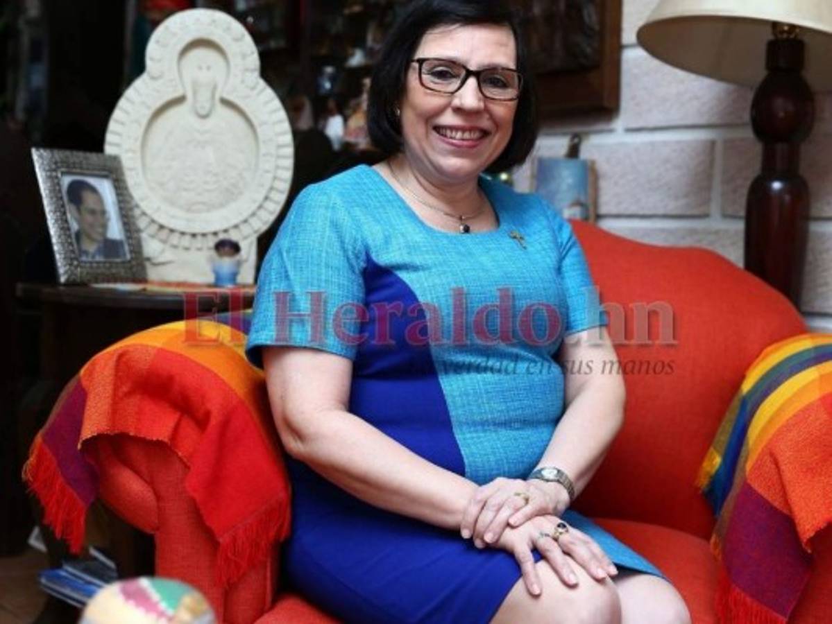 'La ruta para reactivar la economía es dar alivio, readecuación y crédito': Mayra Falck