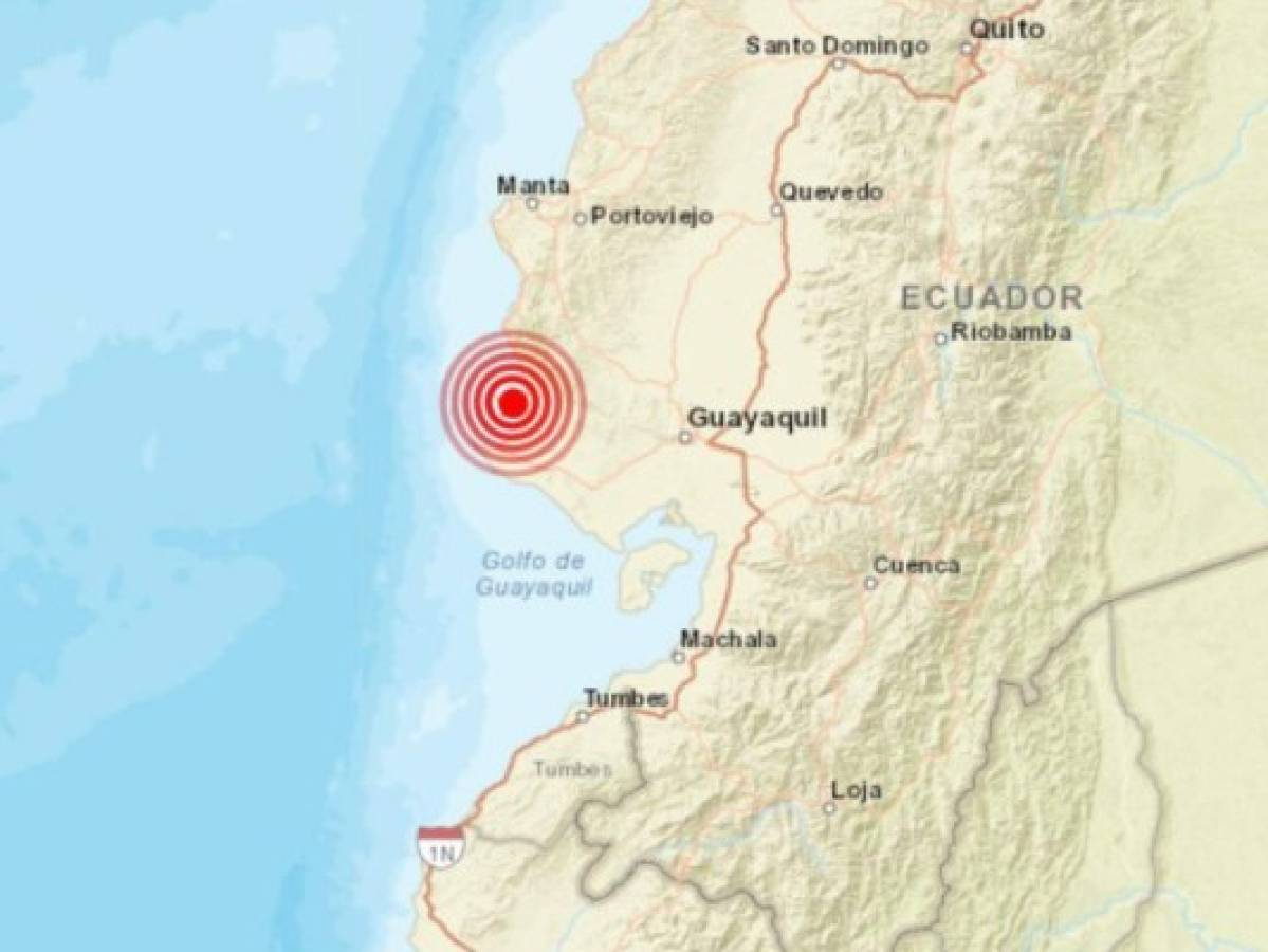 Fuerte sismo de magnitud 6.2 sacude Ecuador