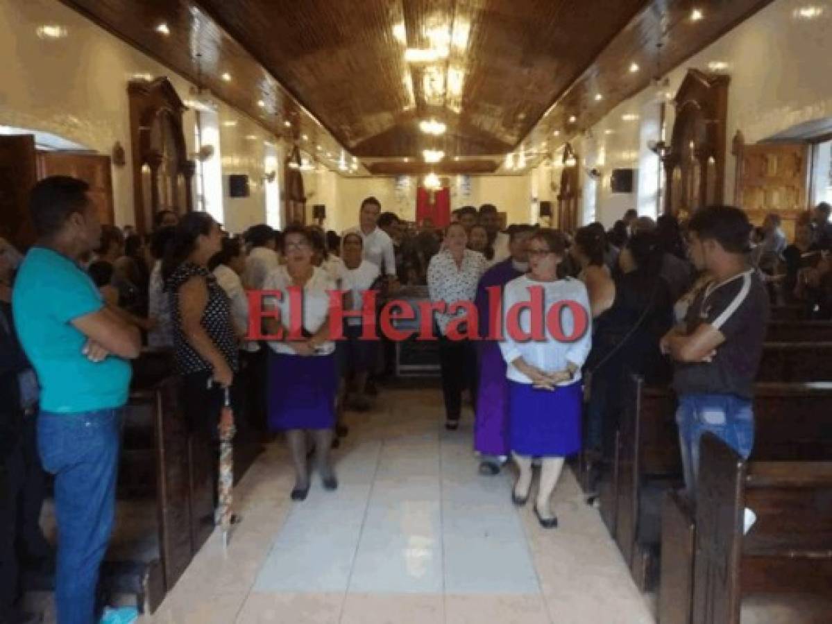 Triste adiós a joven universitario asesinado en Tegucigalpa